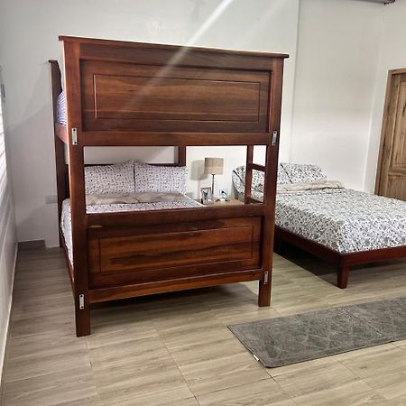 Casa Con Piscina Privada Hotel Манта Екстериор снимка