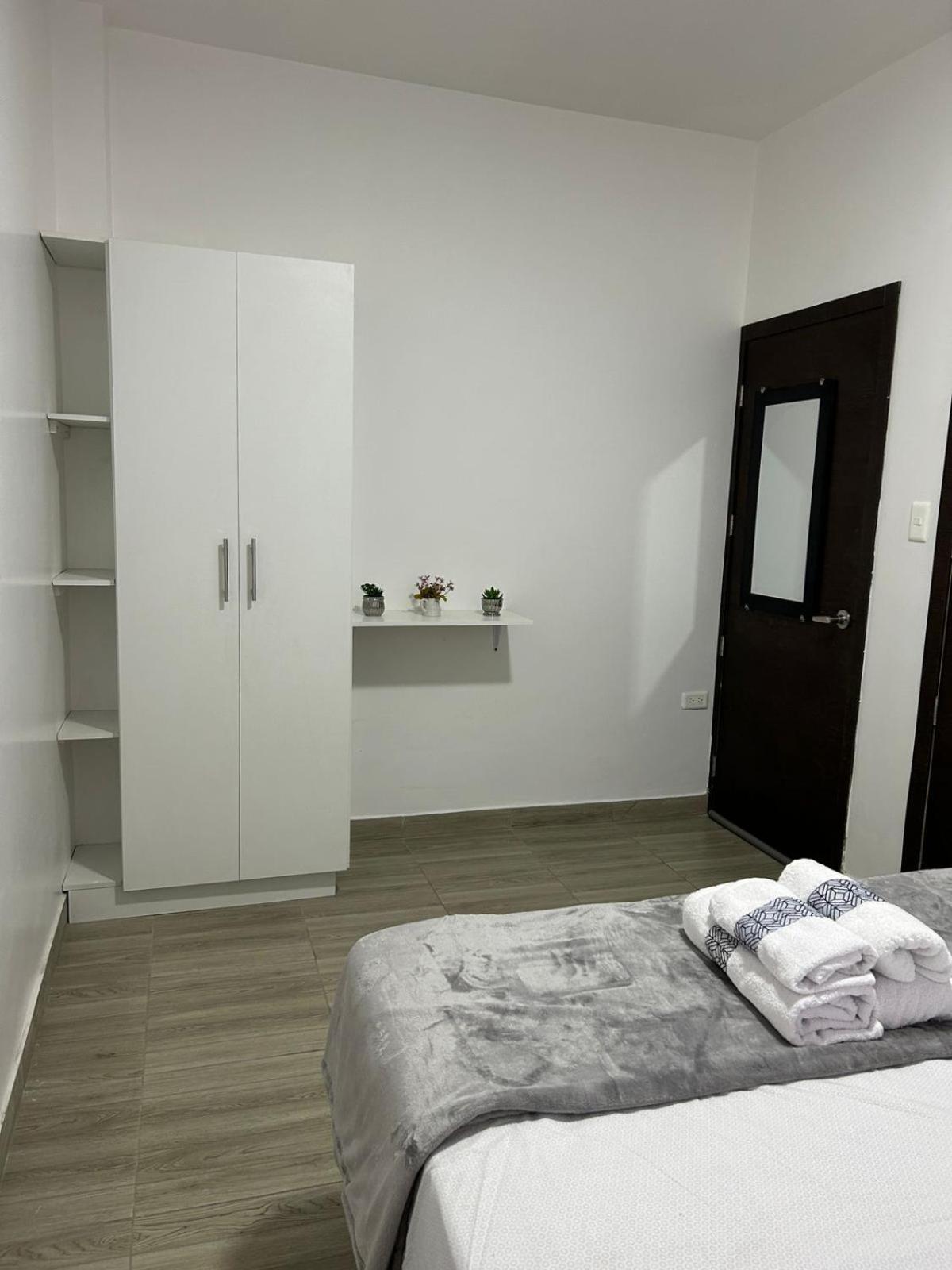 Casa Con Piscina Privada Hotel Манта Екстериор снимка